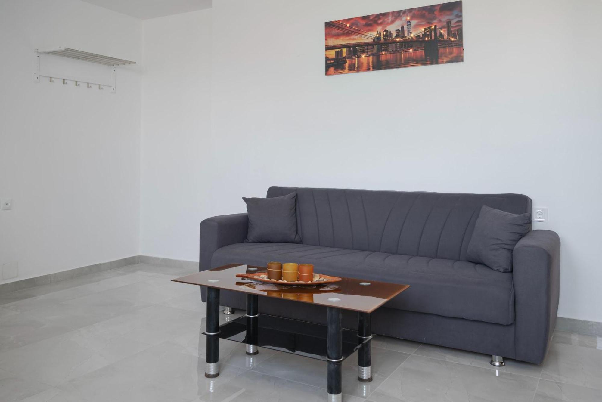 Irene Cozy Apartment In Kremasti Ngoại thất bức ảnh